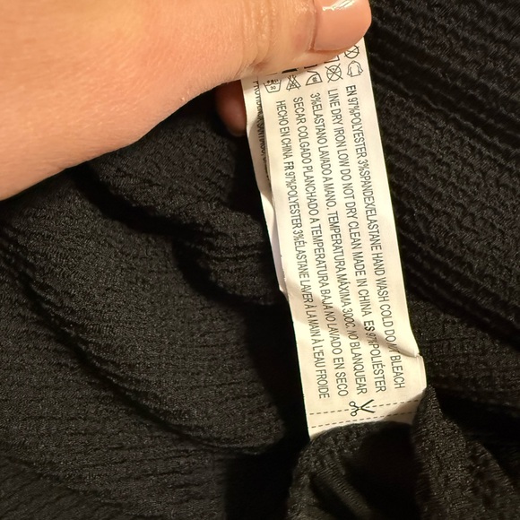 Forever 21 Black Ribbed Top - Picture 6 of 7